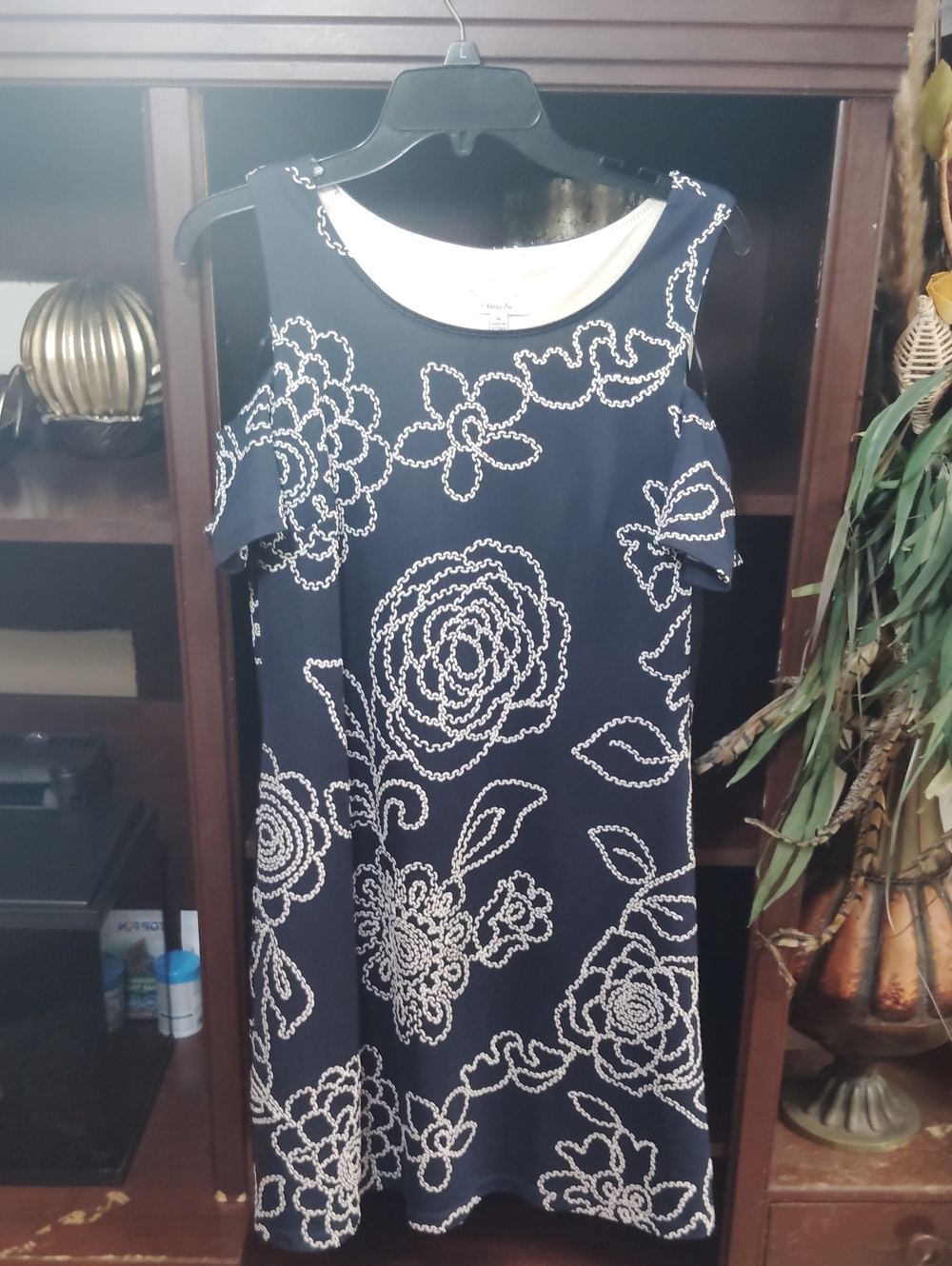 Signature by Robbie Bee Navy Midi Dress with White Floral Pattern